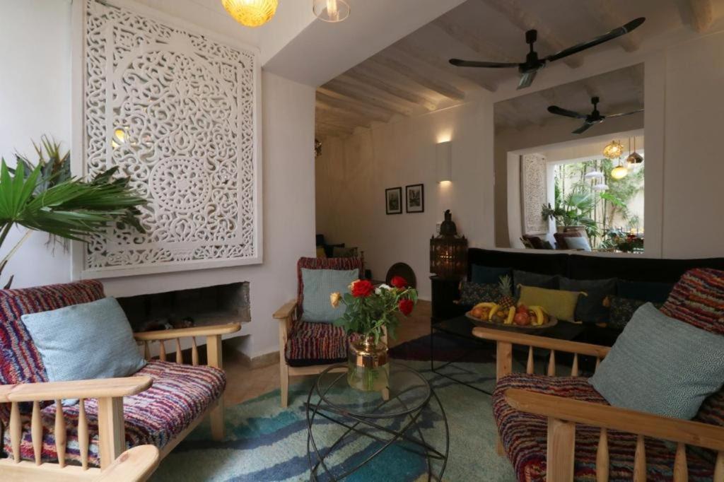 Riad 103 Medina Pool And Hammam Marrakesh Exterior foto