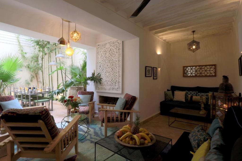 Riad 103 Medina Pool And Hammam Marrakesh Exterior foto
