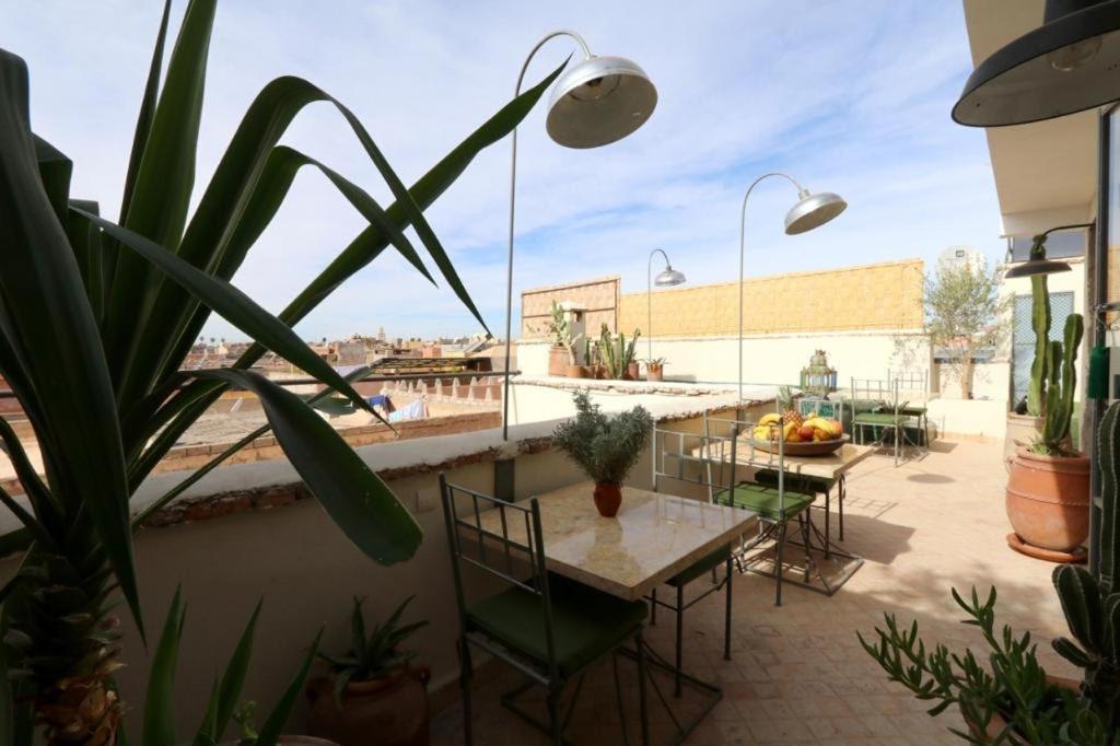 Riad 103 Medina Pool And Hammam Marrakesh Exterior foto
